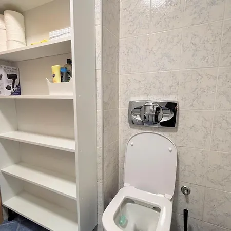 Freddie's Nest Apartman *