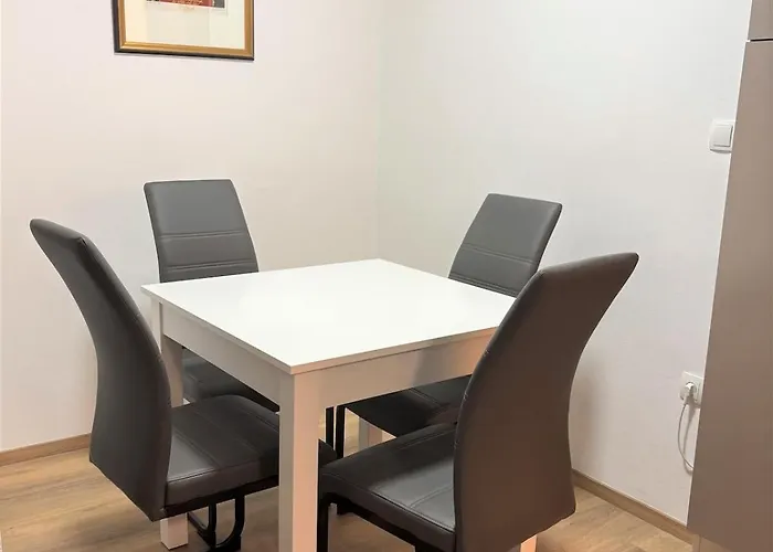 Freddie's Nest Daire *